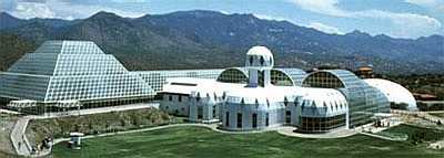 Vue gnrale du complexe Biosphre 2.